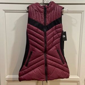 NWT Blanc Noir Elongated Puffer Vest Size S Tibetan Red style# BLV03100